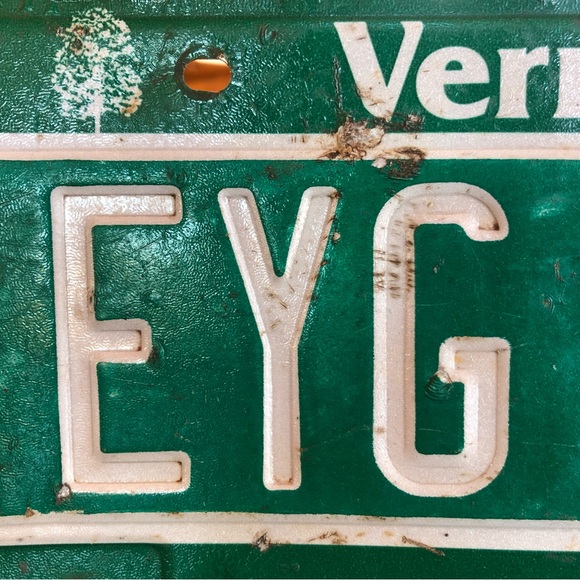 Vermont License Tag Plate Green Mountain State EYG 216 Expired 2010 Authentic - Picture 5 of 9